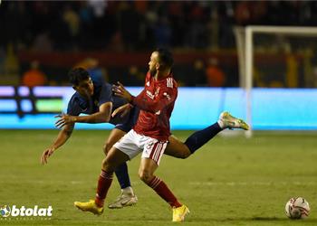 الأهلي يواجه إنبي بحث ا عن استعادة الصدارة في دوري المصري