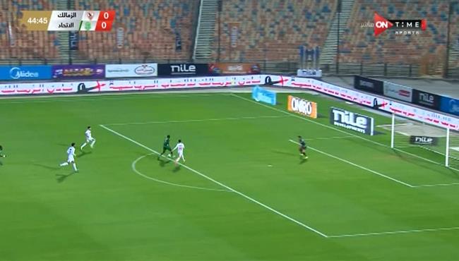 خطأ من حسام عبد المجيد كاد ان يتسبب في هدف للاتحاد السكندري امام الزمالك