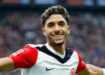 على رادار ناديين عمر مرموش مطلوب في الدوري الإيطالي