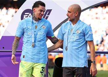 جوارديولا يوضح رد فعل إيدرسون بعد استبعاده من مباراة مانشستر سيتي وليفربول