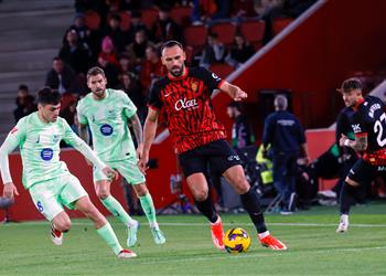 فيديو متجنب ا التسلل موريكي يسجل هدف تعادل مايوركا أمام برشلونة