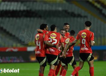 بدلاء الأهلي أمام إنبي في الدوري الشحات يجاور أشرف داري