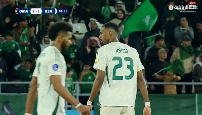 هدف محمد كنو الرائع في مرمي عمان بنصف نهائي كأس الخليج