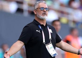 وكيل ميكالي يرد عبر بطولات على أنباء إقالته من تدريب منتخب مصر 2005