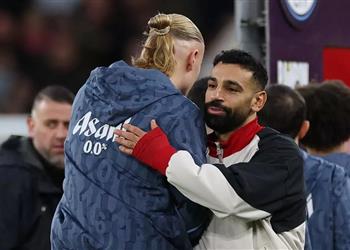 فان دير فارت محمد صلاح أفضل مهاجم في العالم وهالاند لاعب عادي