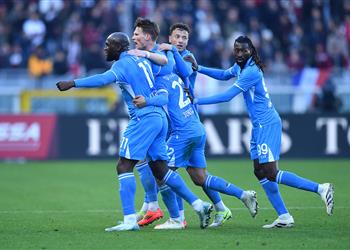 مواعيد مباريات اليوم الخميس 5 12 2024 والقنوات الناقلة نابولي يواجه لاتسيو ومواجهتان في الدوري الإنجليزي وقرعة كأس العالم للأندية