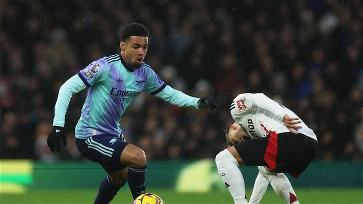 ترتيب الدوري الإنجليزي بعد تعادل مانشستر سيتي وآرسنال وفوز تشيلسي