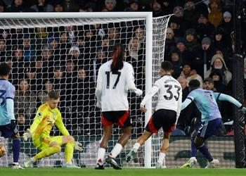 فيديو آرسنال يتعثر بتعادل مخيب أمام فولهام والفار يحرمه من هدف قاتل