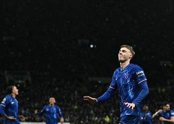 ريمونتادا خيالية فيديو بالمر يقود تشيلسي لوصافة الدوري الإنجليزي بفوز مثير على توتنهام