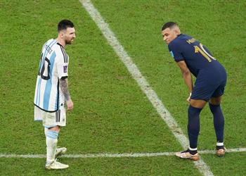 مبابي غضبت عندما رأيت ميسي بعد مونديال قطر وأعرف ما يلزم للفوز بالكرة الذهبية