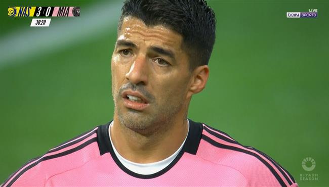 لويس سواريز يهدر هدف محقق امام النصر في كأس موسم الرياض