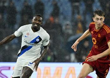 فيديو إنتر ميلان يقلب الطاولة على روما ويهزمه برباعية مثيرة في الدوري الإيطالي