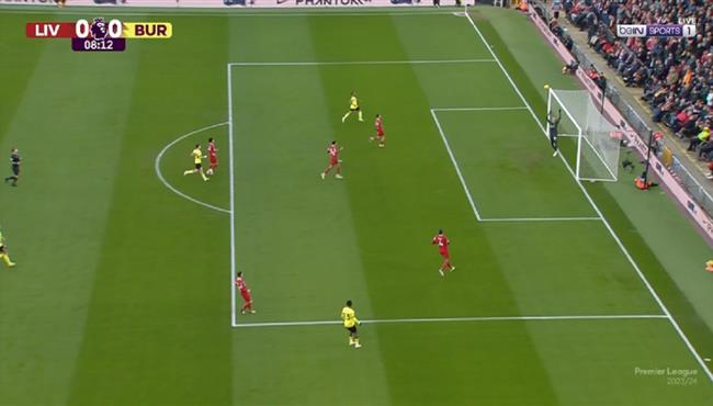لاعب بيرنلي كاد ان يسجل هدف رائع امام ليفربول بالدوري الانجليزي