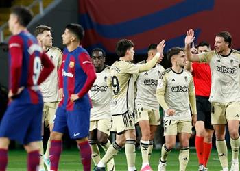 فيديو ريكارد سانشيز ي سجل هدف تعادل غرناطة أمام برشلونة