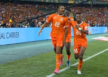 فيديو لمسة م ذهلة هالر ي سجل هدف كوت ديفوار الثاني أمام نيجيريا