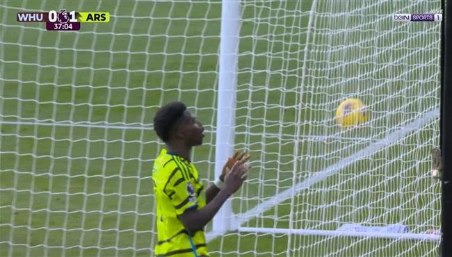 ساكا يهدر هدف محقق امام وست هام بالدوري الانجليزي