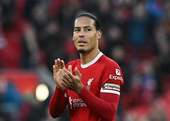 فان دايك نستمتع بتواجدنا على القمة وليفربول يحتاج جميع اللاعبين للمنافسة على الألقاب