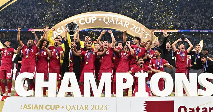 تتويج منتخب قطر بكاس اسيا