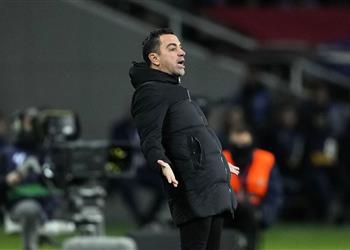 آس نابولي يحسم مستقبل تشافي مع برشلونة