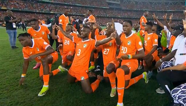 فرحه لاعبي ومدرب كوت ديفوار بعد الفوز بكأس أمم افريقيا 2023