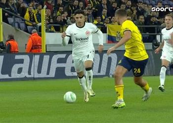 فيديو سانت جيلواز يفرض التعادل على فرانكفورت في دوري المؤتمر الأوروبي