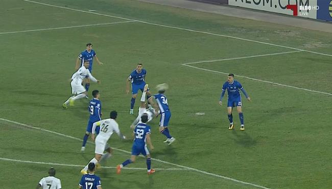 صالح العمري كاد ان يسجل هدف مقصيه عالمي للاتحاد امام نافباخور في الوقت القاتل