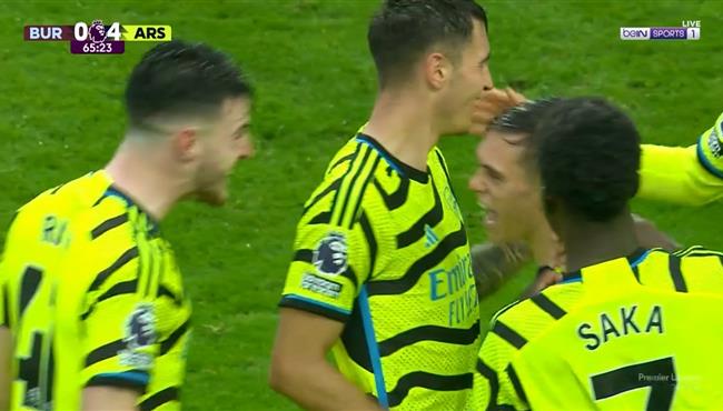 هدف ارسنال الرابع في مرمي بيرنلي بالدوري الانجليزي