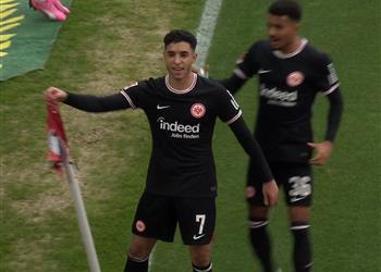 فيديو عمر مرموش ي سجل ويصنع هدف ا في مباراة فرانكفورت وفرايبورج