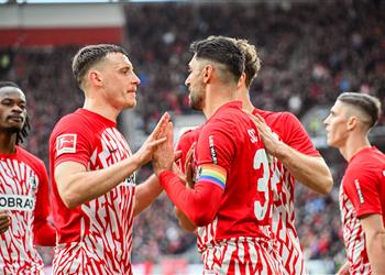 فيديو رغم تألق عمر مرموش فرايبورج يخطف تعادلا قاتلا من فرانكفورت في الدوري الألماني