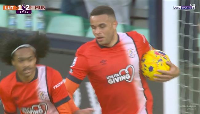 هدف لوتون تاون الاول في مرمي مانشستر يونايتد بالدوري الانجليزي