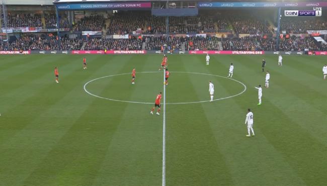 ملخص مباراة مانشستر يونايتد ولوتون تاون 2 1 الدوري الانجليزي