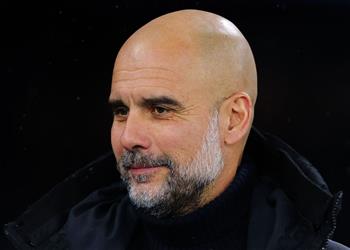 جوارديولا يوجه اعتذار ا علني ا إلى لاعب مانشستر سيتي الم عار