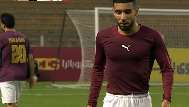 طرد احمد القندوسي في مباراة سيراميكا كليوباترا والجونة بالدوري المصري