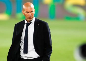3 وظائف تثير اهتمام زيدان للعودة إلى التدريب