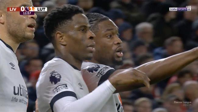 هدف لوتون تاون في مرمي ليفربول بالدوري الانجليزي