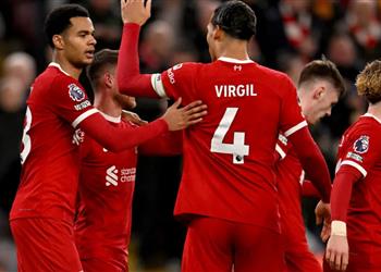 رجل مباراة ليفربول ولوتون تاون في الدوري الإنجليزي