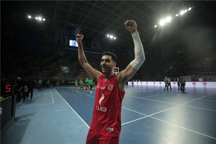 إيهاب أمين لاعب مصر لكرة السلة