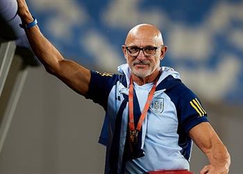 رسمي ا تجديد عقد دي لا فوينتي مع منتخب إسبانيا حتى 2026