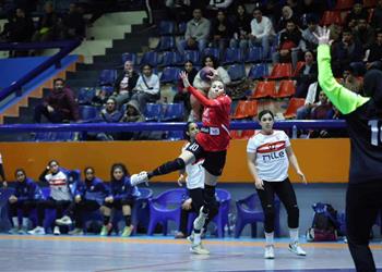 سيدات يد الأهلي تهزمن الزمالك وتقتربن من حصد لقب الدوري