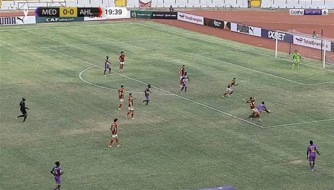 هل حرم الحكم ميدياما من ركلة جزاء امام الاهلي بدوري ابطال افريقيا