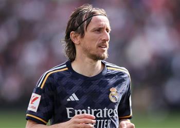 تقارير عرض قد يقرب مودريتش من العودة إلى ناديه القديم