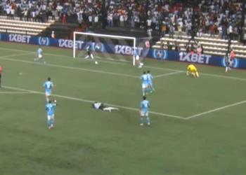 فيديو ليكونزا يسجل هدف مازيمبي الثاني أمام بيراميدز