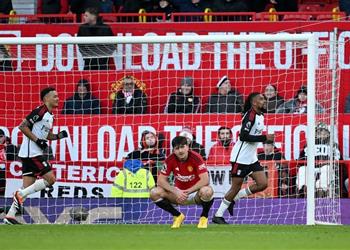 ماجواير مانشستر يونايتد خسر من فولهام بسبب السذاجة الدفاعية