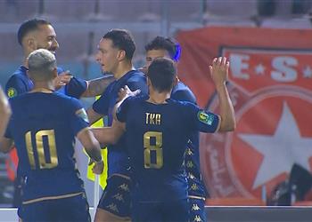 فيديو الترجي يهزم النجم الساحلي بثنائية ويطيح به من دوري أبطال إفريقيا