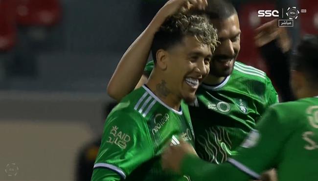 هدفا فيرمينيو في مرمي الطائي بالدوري السعودي