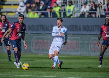 فيديو كالياري يصعق نابولي بـ تعادل قاتل في الدوري الإيطالي