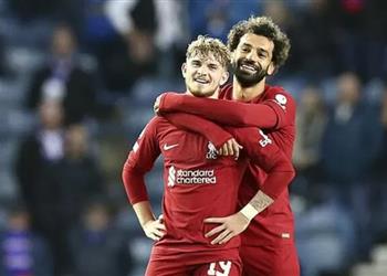 فيديو محمد صلاح يرفض طلب إليوت بعد تتويج ليفربول بـ كأس الرابطة أمام تشيلسي