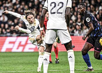 فيديو صاروخية مودريتش تقود ريال مدريد لفوز قاتل على إشبلية في ليلة عودة راموس للبيرنابيو