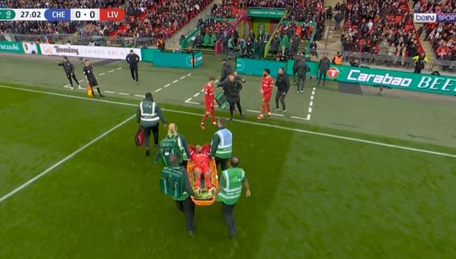 اصابة جرافينبيرج القوية وخروجه علي نقالة في مباراة ليفربول وتشيلسي بنهائي كاس الرابطة الانجليزية