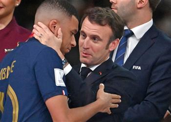 لو باريزيان ماكرون يدعو مبابي إلى مأدبة عشاء في قصر الإليزيه